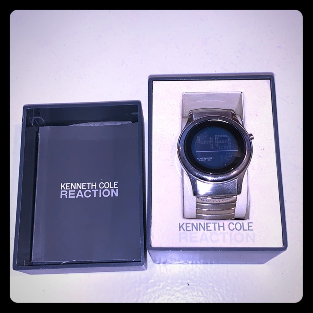 Silver Kenneth Cole digital watch w/stretch band